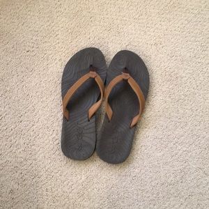 reef flip flops